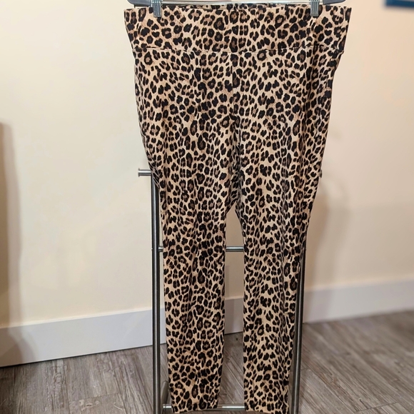 Torrid 2R Leopard Print Skinny Pants - Picture 5 of 6